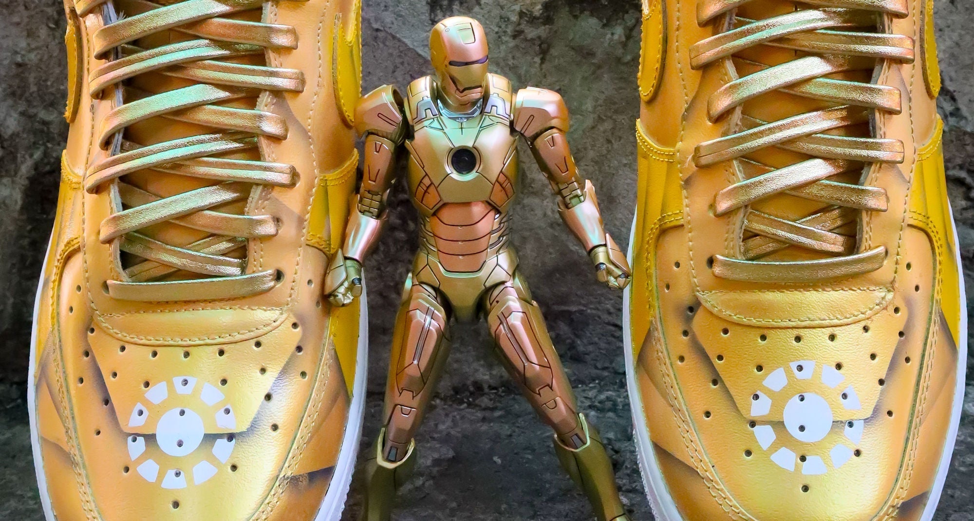 WORLD OF STARK: Iron Man Mark 21